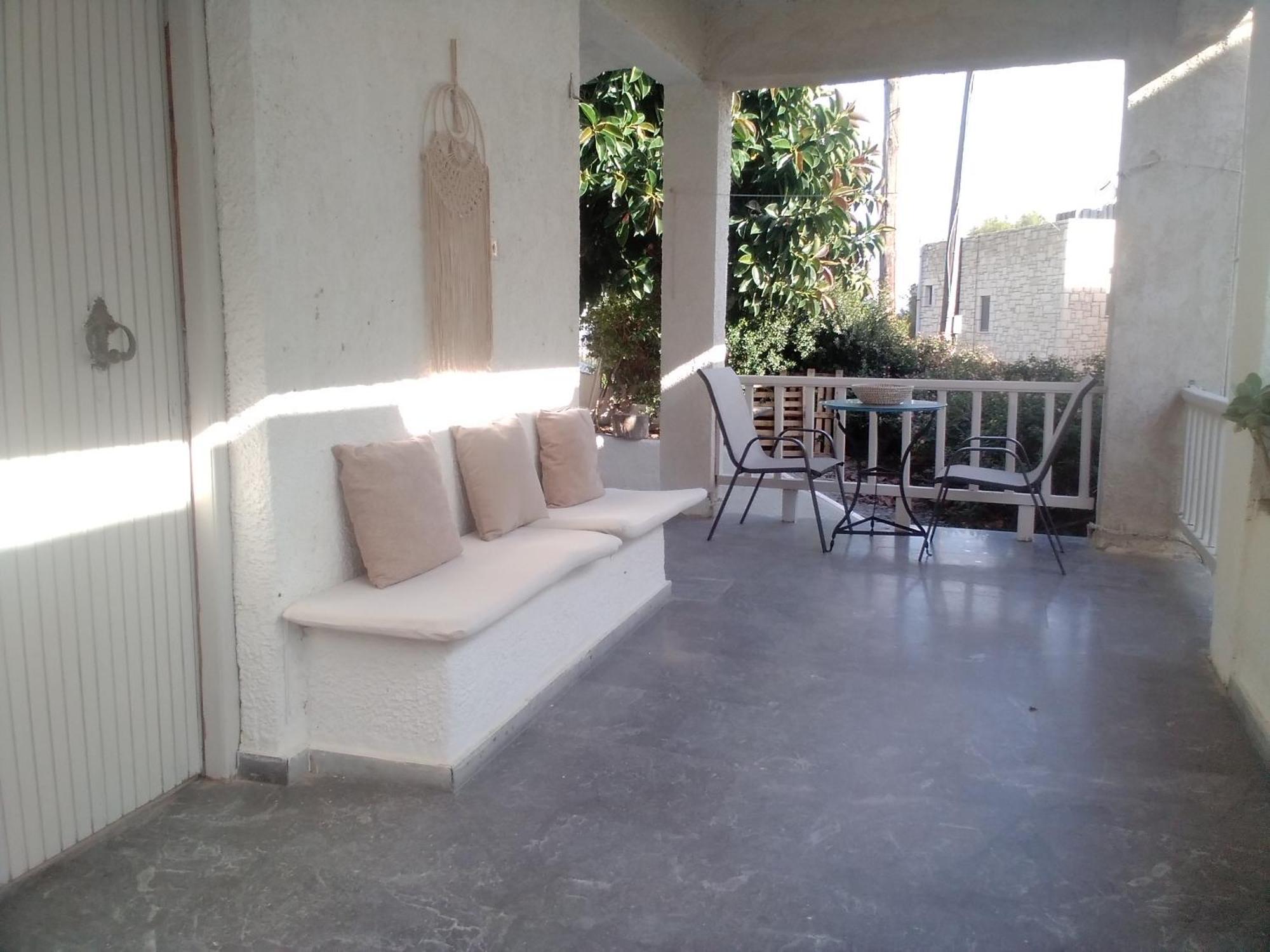 President Apartment Keratokampos